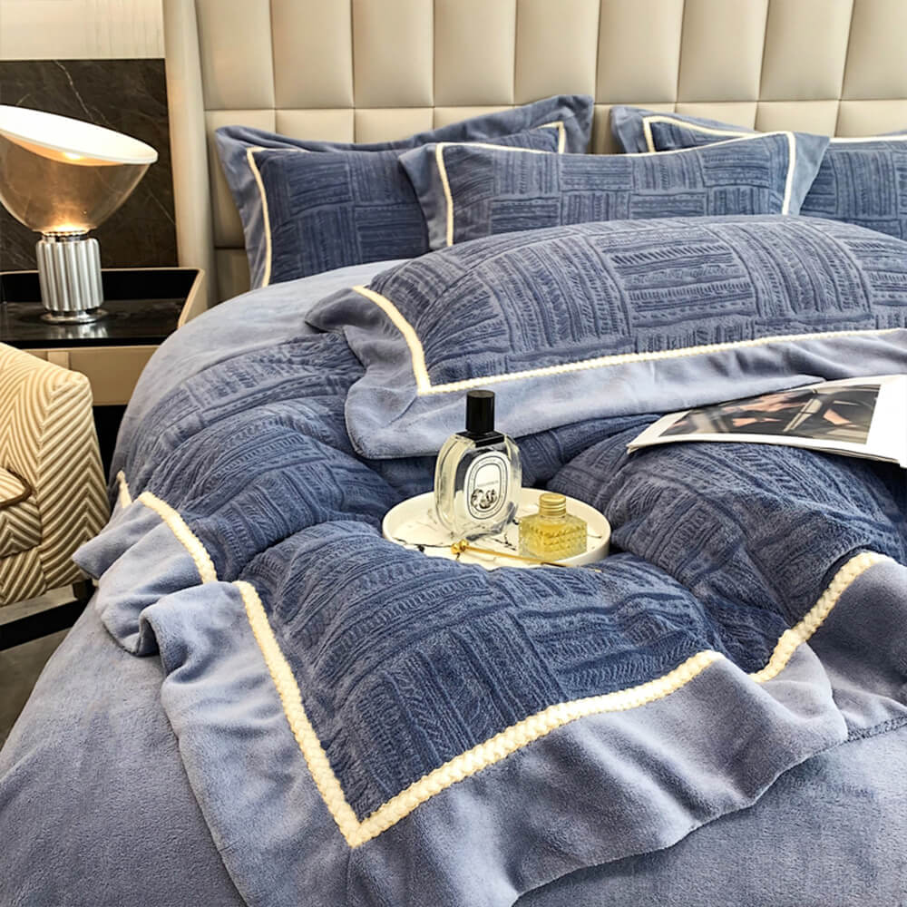 Luxury velvet bed sheets queen size - soft and warm bedding