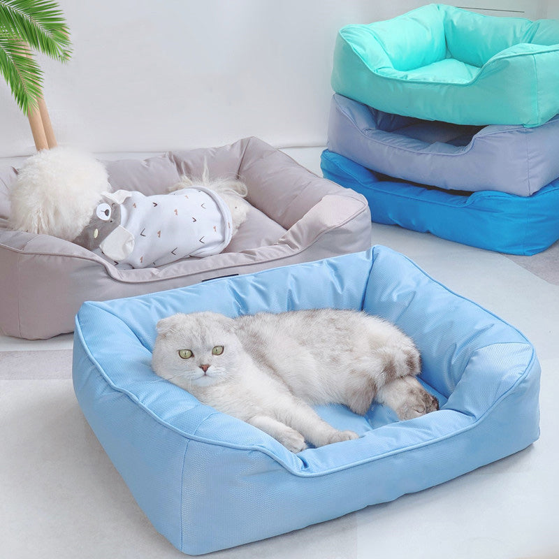 Close-up of waterproof Oxford fabric on a pet bed showing water resistance