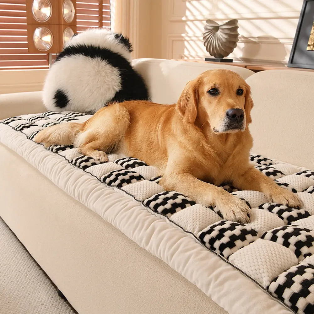Close-up of plush checkerboard pet mat with soft texture and reinforced edges