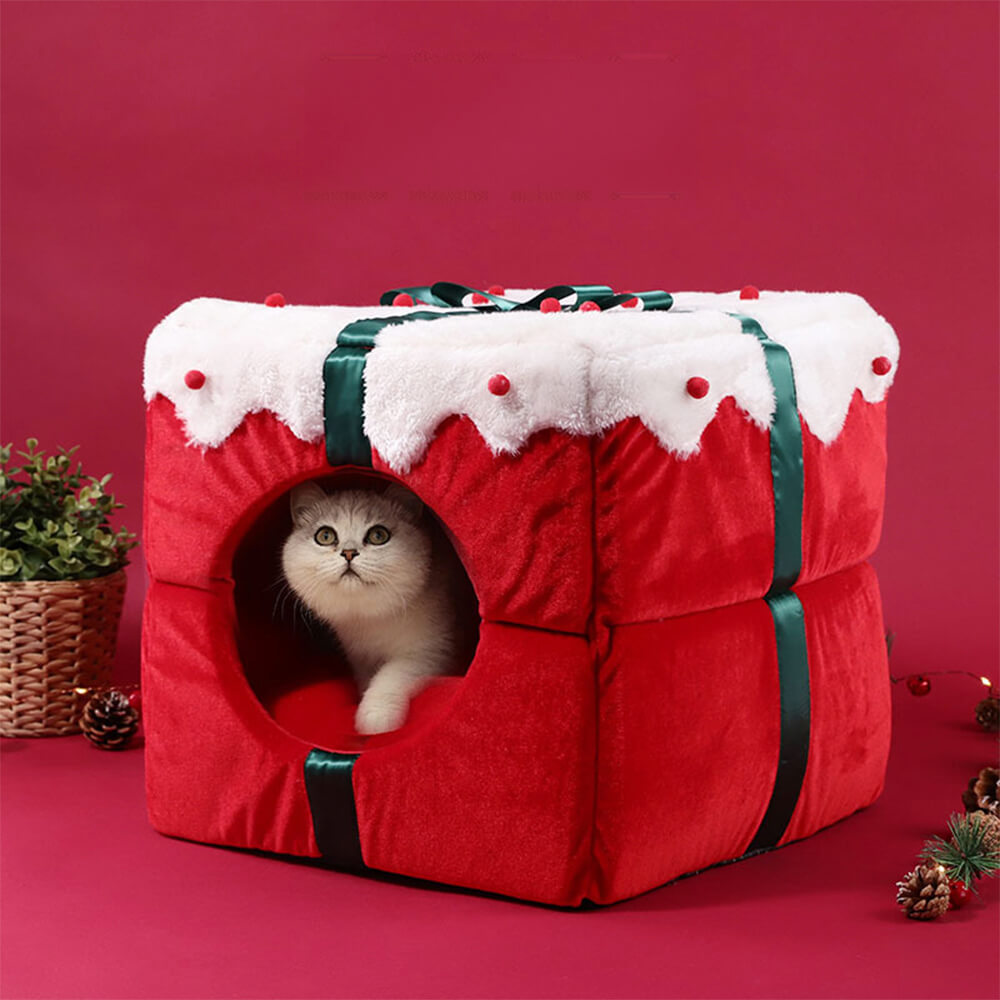 Close-up of the luxury Christmas pet bed's plush exterior and festive design