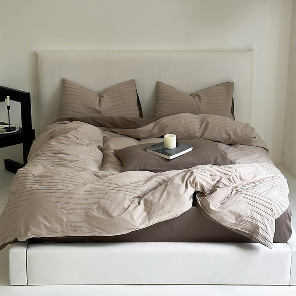 Soft stripe cotton duvet cover and matching pillowcases