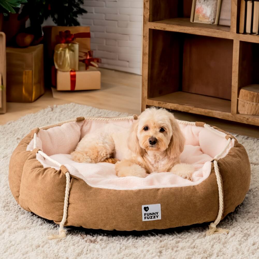 Adjustable chew-resistant pet bed for dogs and cats, featuring a durable hemp rope and corduroy fabric.